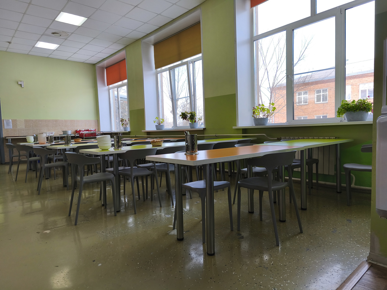 Столовая МАОУ "Средняя школа-интернат № 1 имени В.П. Синякова"