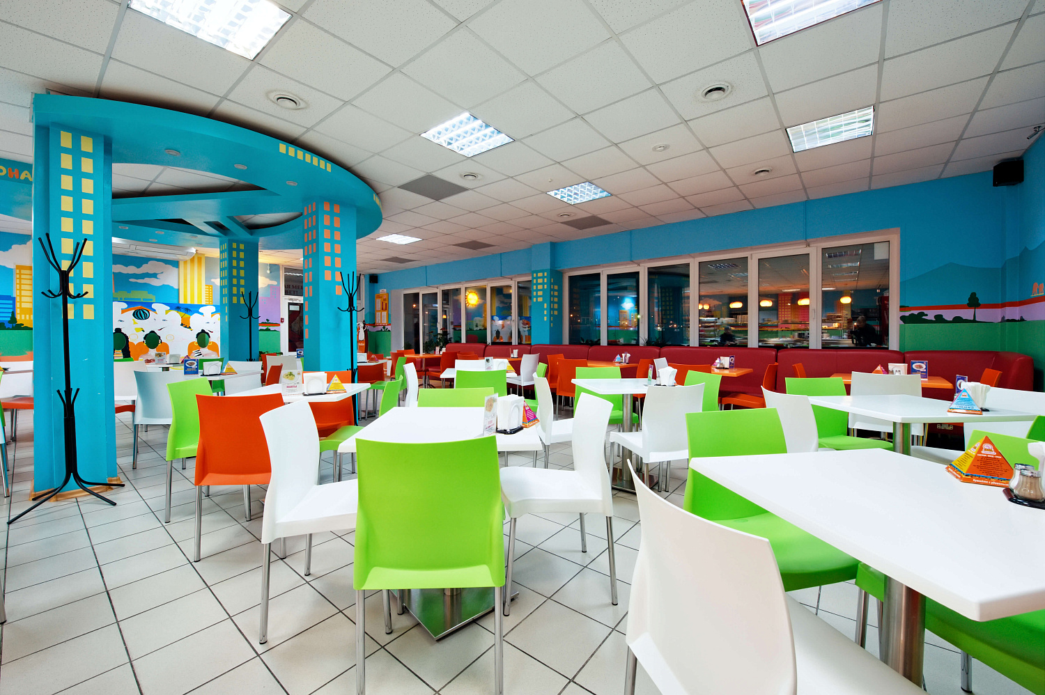 Столовая "Съем Слона"