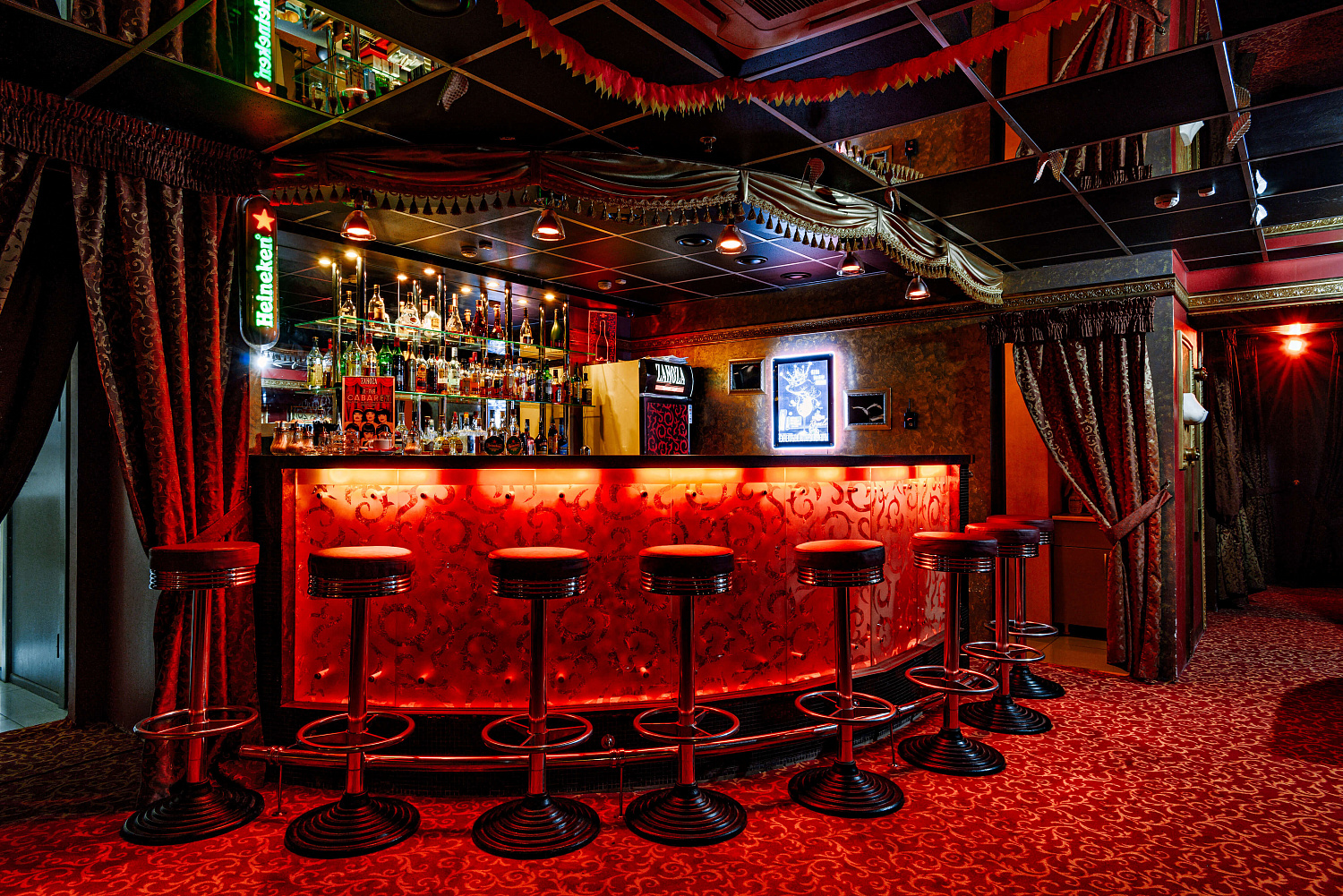 Ночной бар ZONOZA